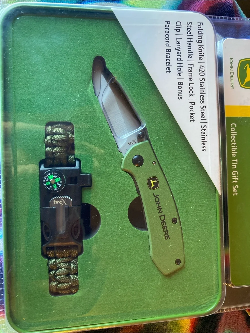 John Deere Limited Edition Gift Tin Set w Knife & Paracord Bracelet Set